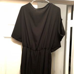 CHIC! New! Halston Jumpsuit Black Dolman Sleeved